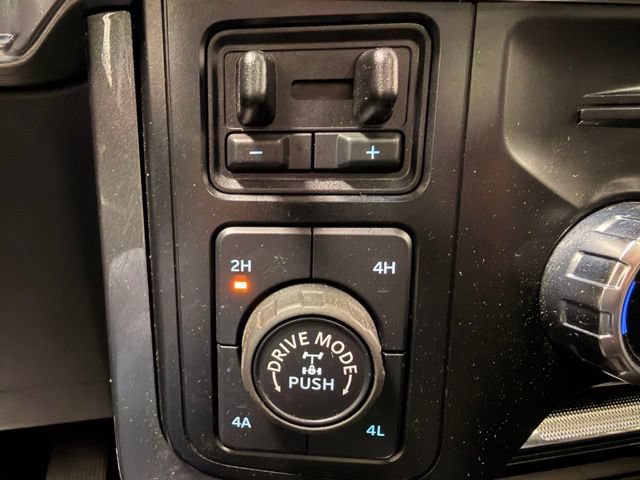 Used 2023 Ford F150 Lariat w/ Equipment Group 502A High AWD/4WD image 39
