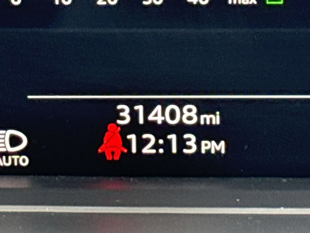 Used 2021 Audi A8 L 4.0T w/ Executive Plus Package image 41