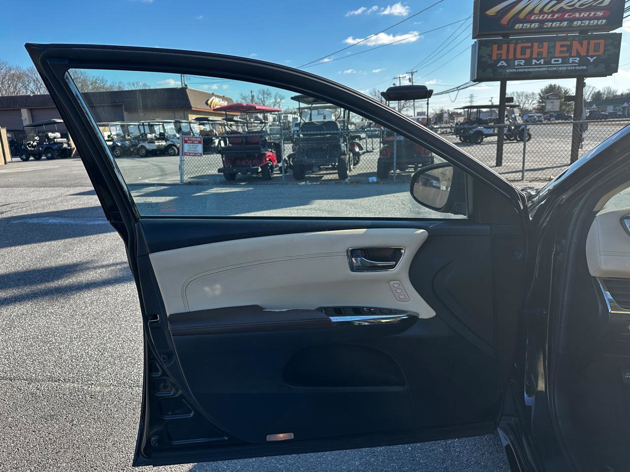 Used 2018 Toyota Avalon XLE Premium w/ All Weather Liner Package image 16