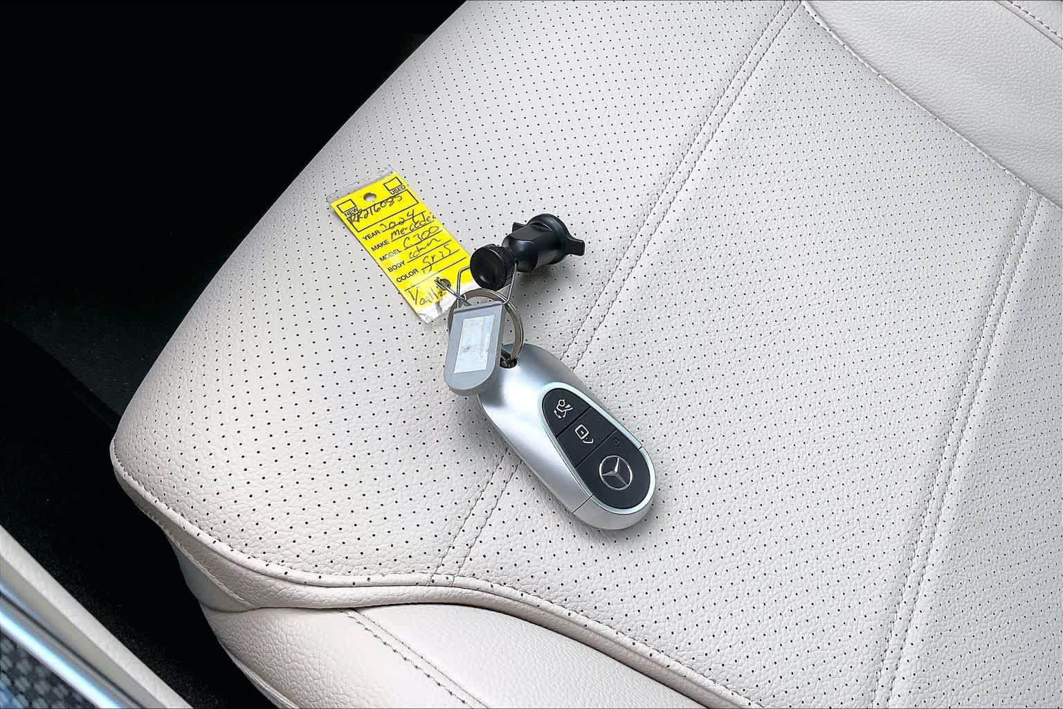 Used 2024 Mercedes-Benz C 300 Sedan image 15