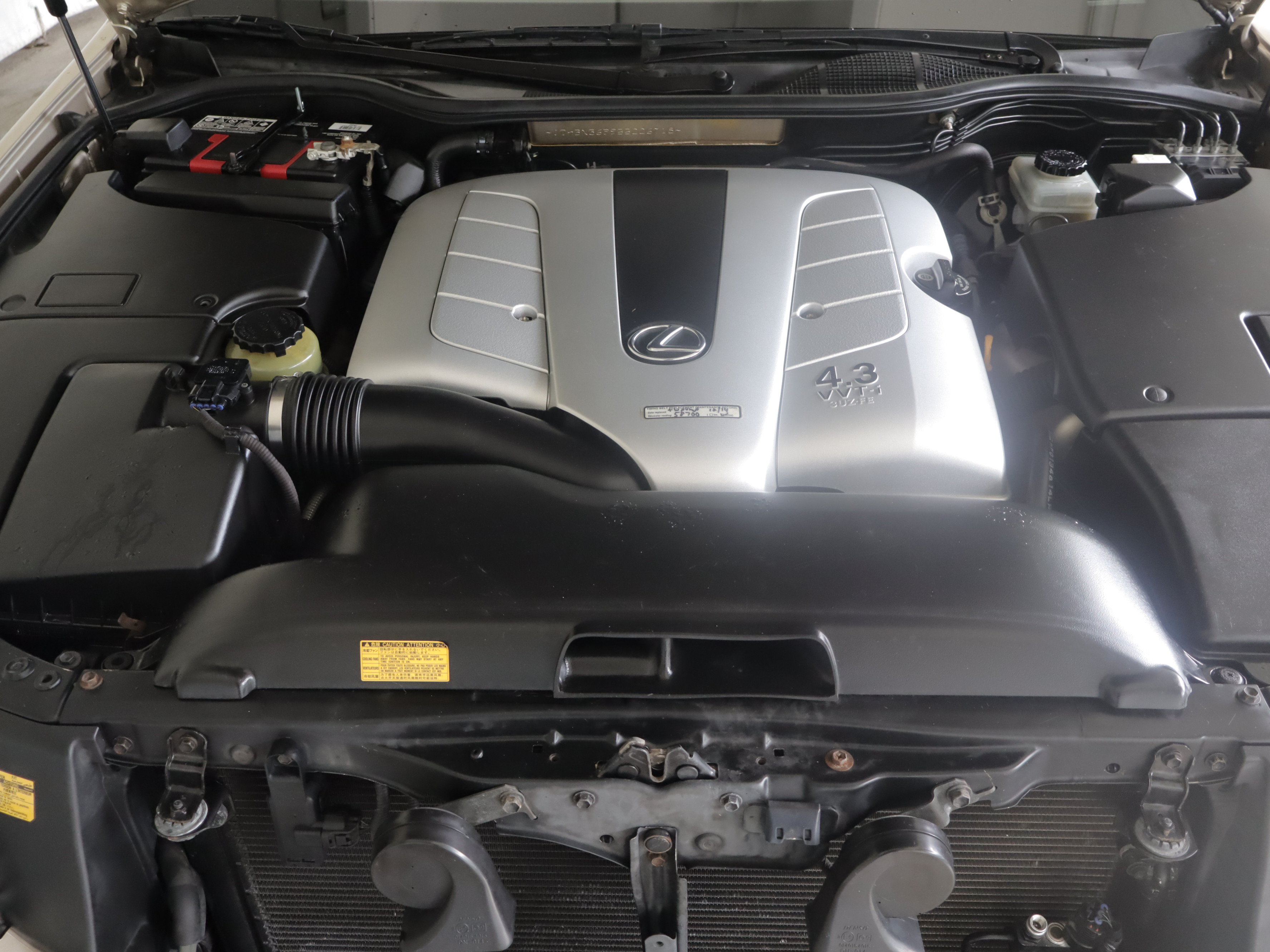 Used 2005 Lexus LS 430 RWD image 29