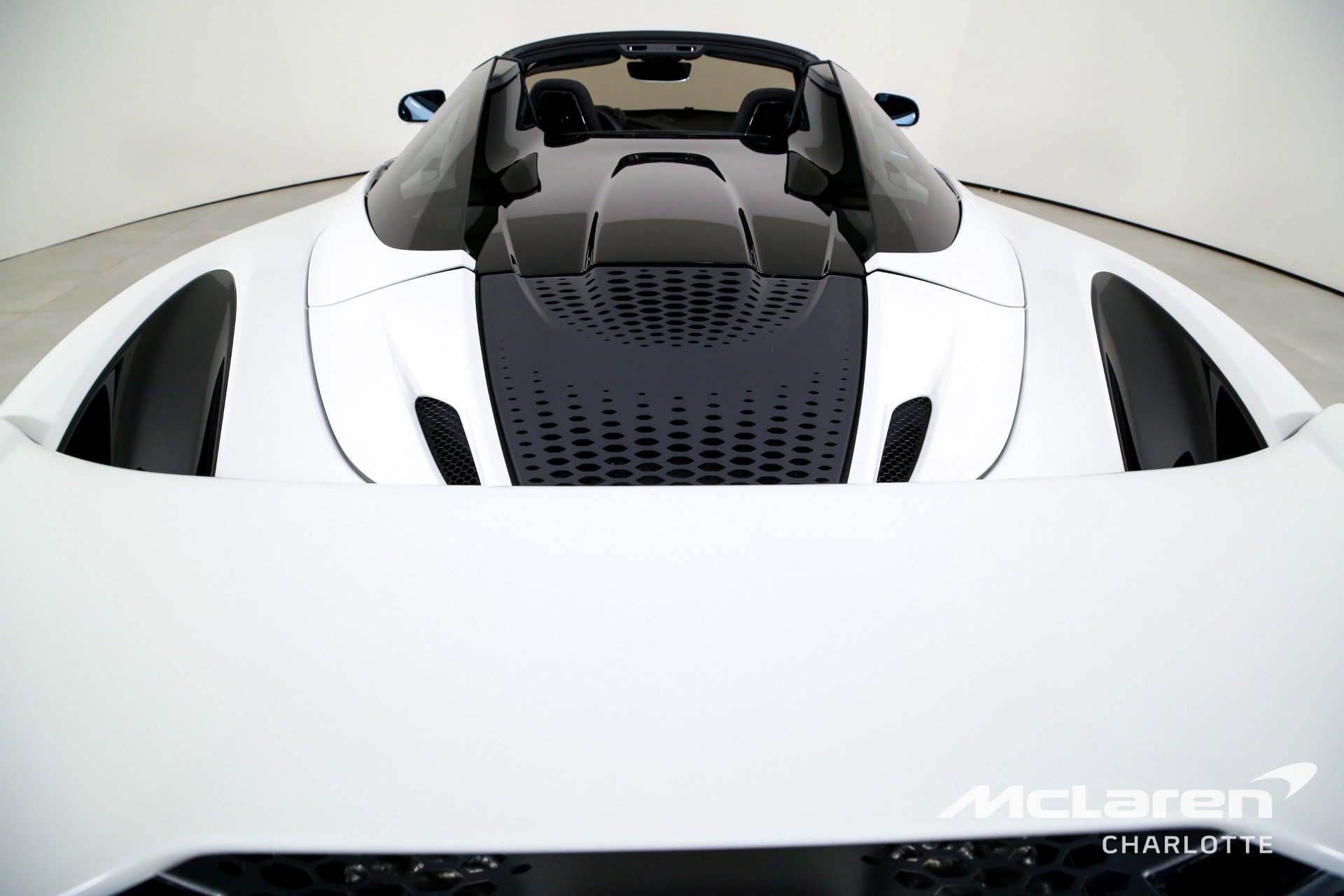 Used 2024 McLaren 750S Spider image 22