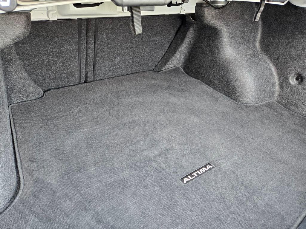 Certified 2025 Nissan Altima 2.5 SV FWD image 17