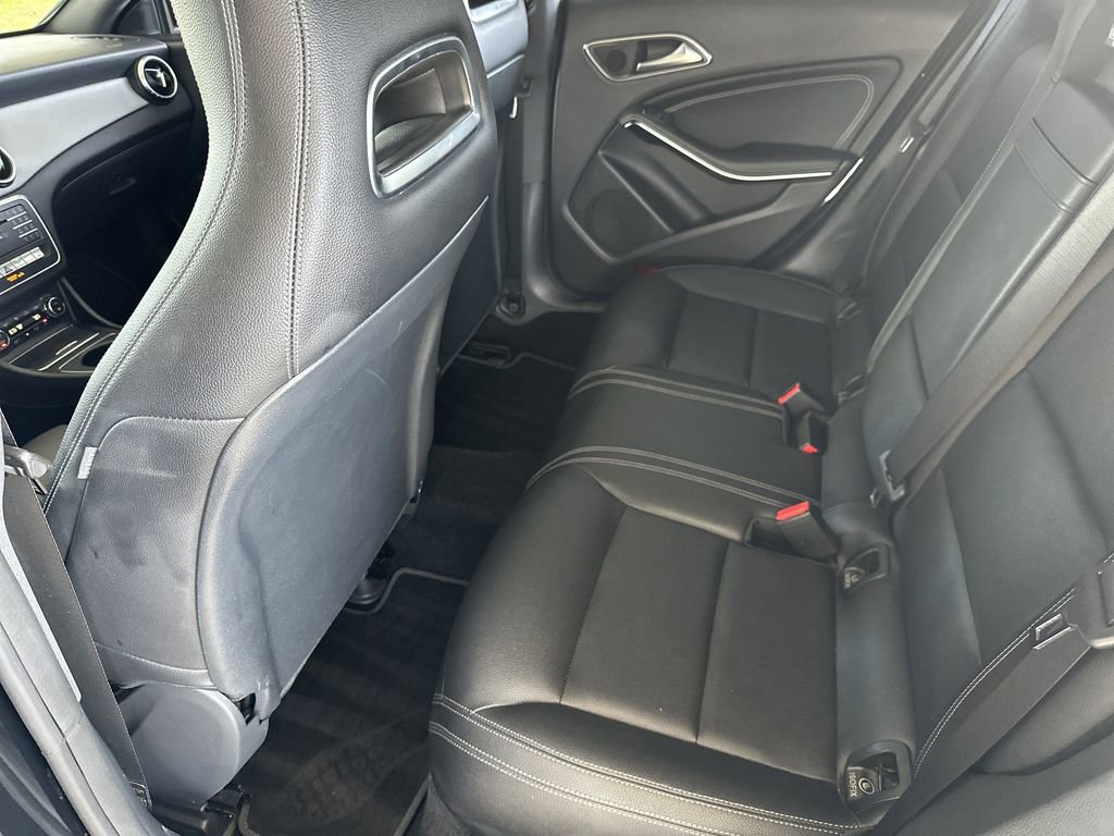 Used 2018 Mercedes-Benz CLA 250 image 28