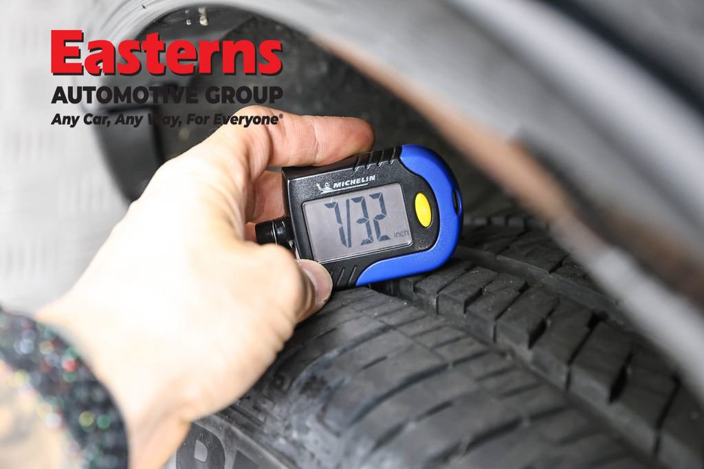 Used 2024 Dodge Durango R/T AWD/4WD image 31