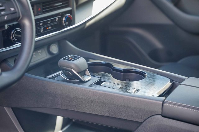 New 2026 Nissan Rogue S image 20