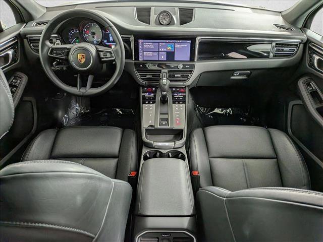 Certified 2025 Porsche Macan S image 21