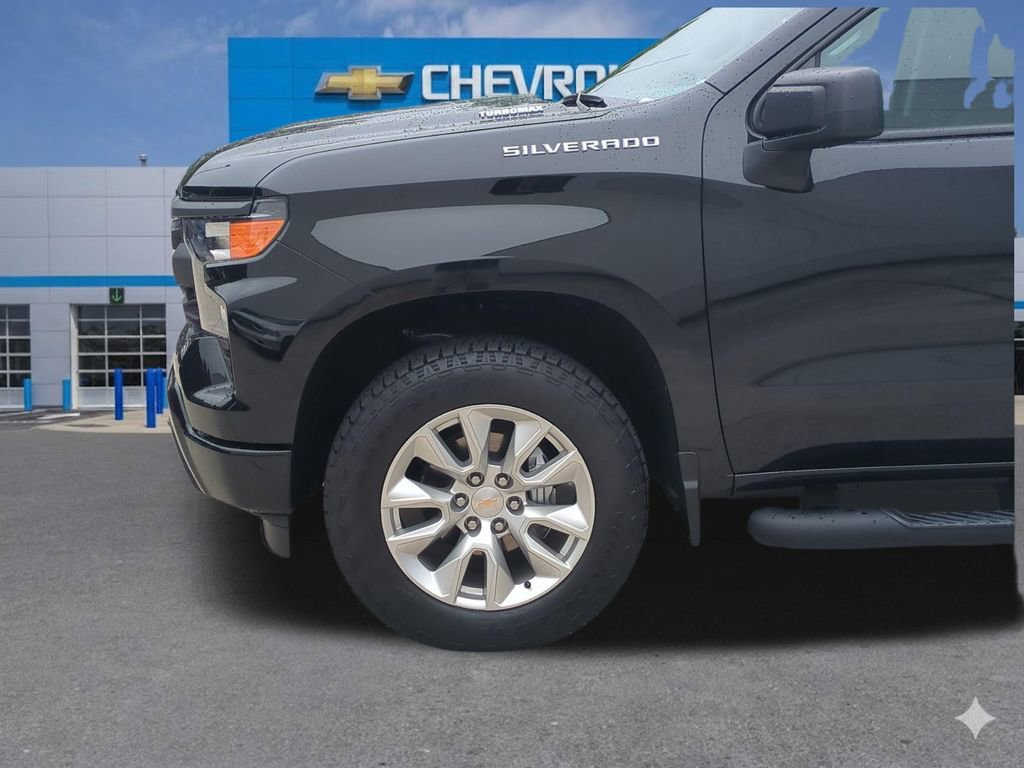 Used 2025 Chevrolet Silverado 1500 Custom AWD/4WD image 11