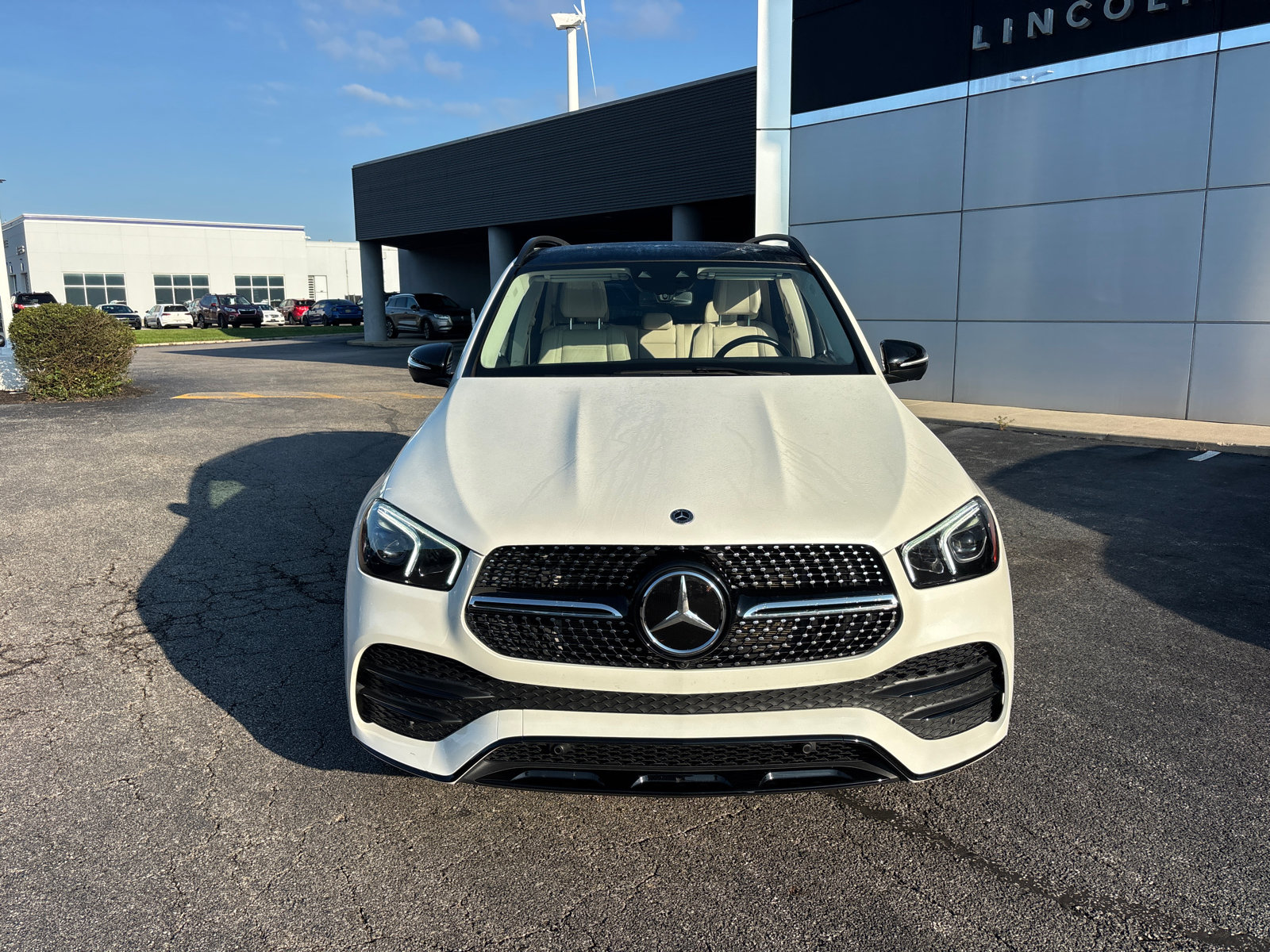 Used 2023 Mercedes-Benz GLE 450 4MATIC image 2