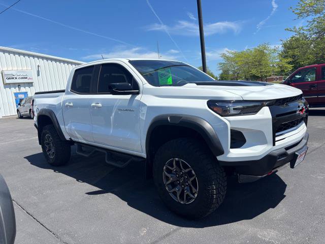 Used 2024 Chevrolet Colorado ZR2 w/ Safety Package AWD/4WD image 2