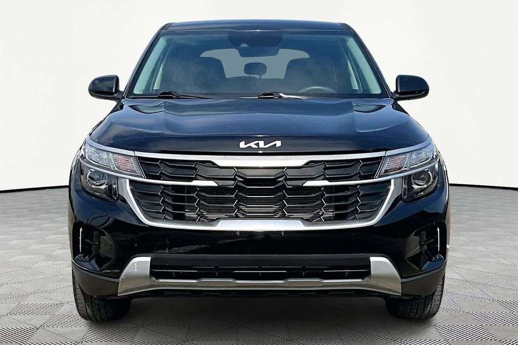 Used 2024 Kia Seltos LX image 3