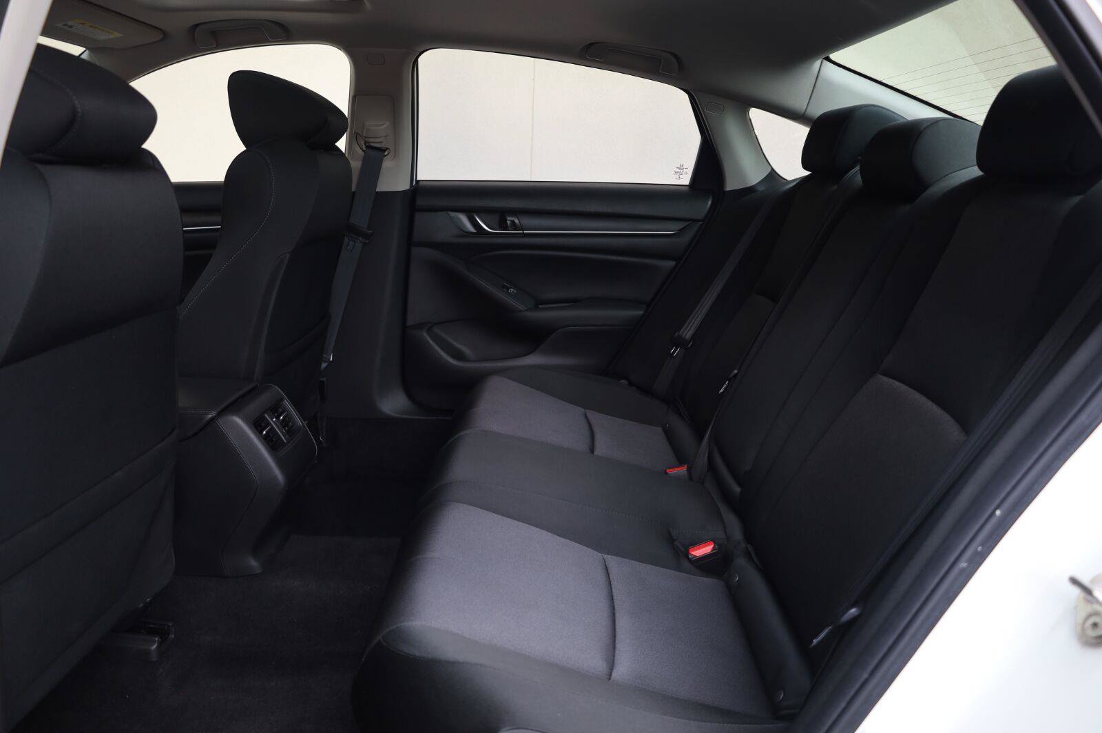 Used 2019 Honda Accord EX image 23