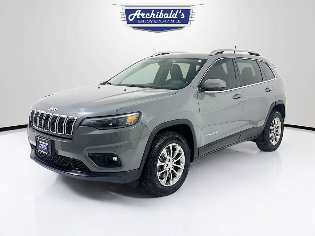 Used 2020 Jeep Cherokee Latitude Plus w/ Comfort/Convenience Group image 3