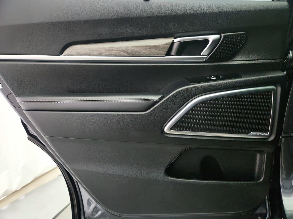 Used 2022 Kia Telluride SX image 37