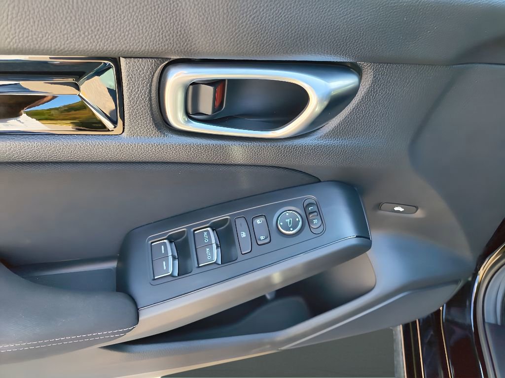 Used 2025 Honda Civic Sport image 12