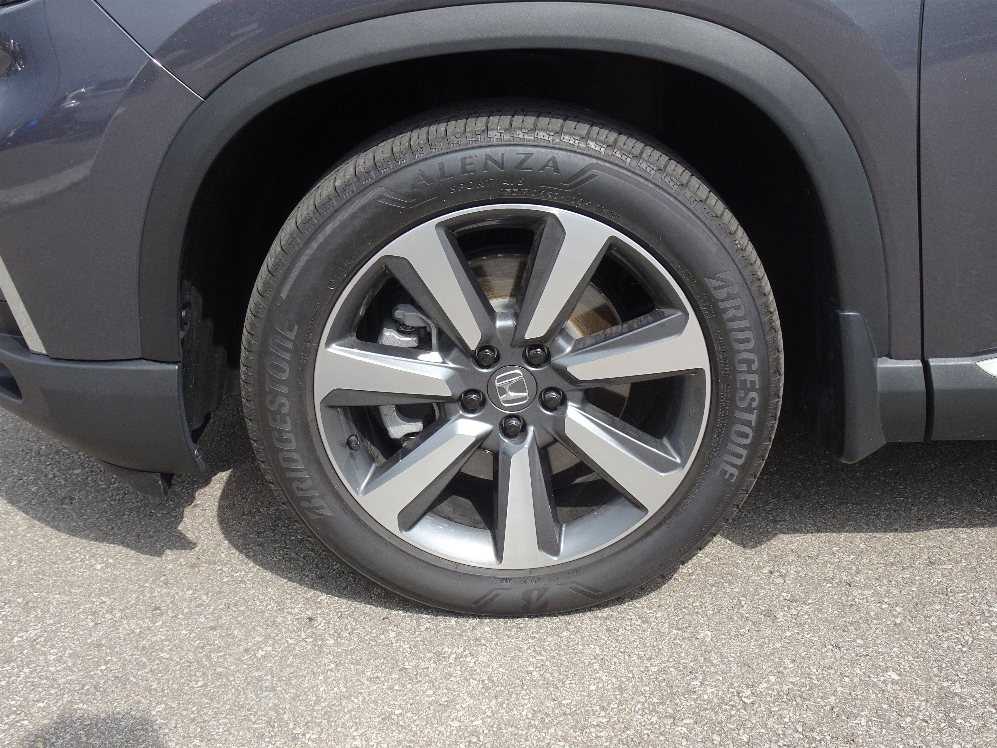 Used 2025 Honda Pilot Elite image 28