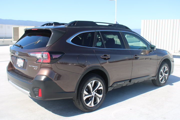 Used 2021 Subaru Outback Limited XT AWD/4WD image 3