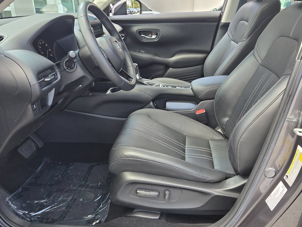 Certified 2024 Honda HR-V EX-L image 9