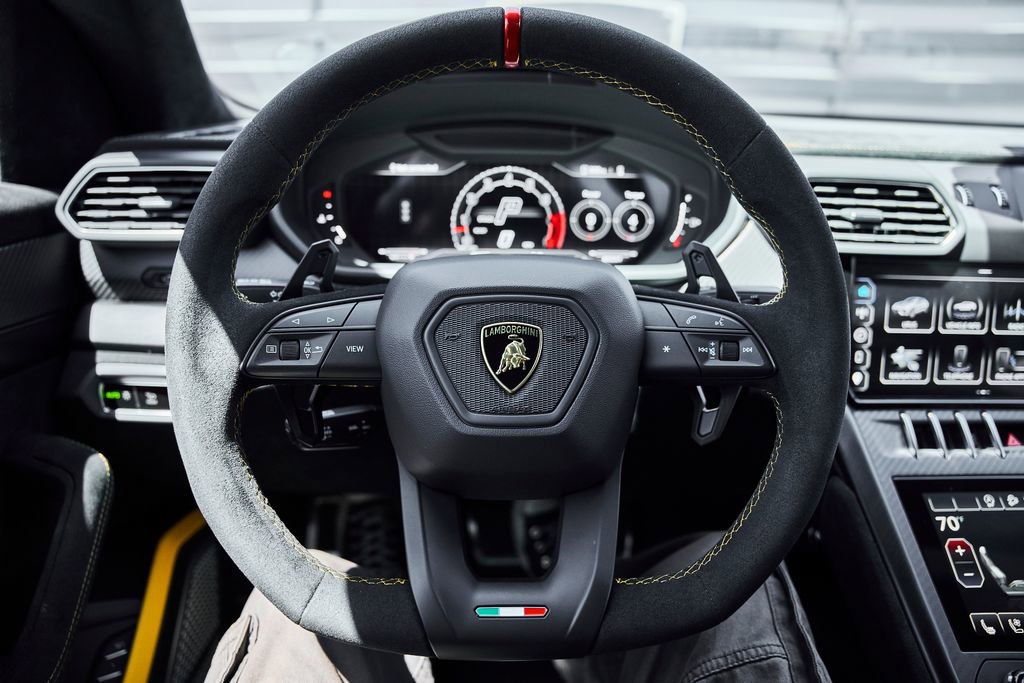 Used 2024 Lamborghini Urus Performante AWD/4WD image 67
