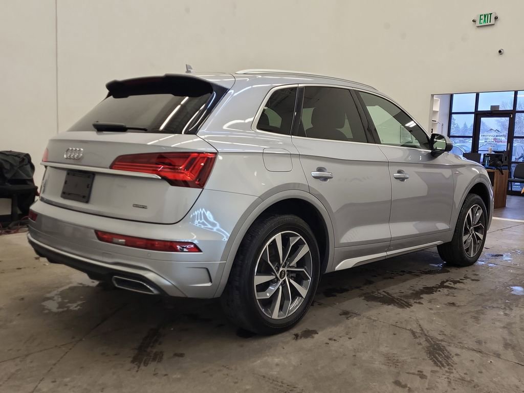 Used 2022 Audi Q5 2.0T Premium Plus w/ Premium Plus Package AWD/4WD image 4