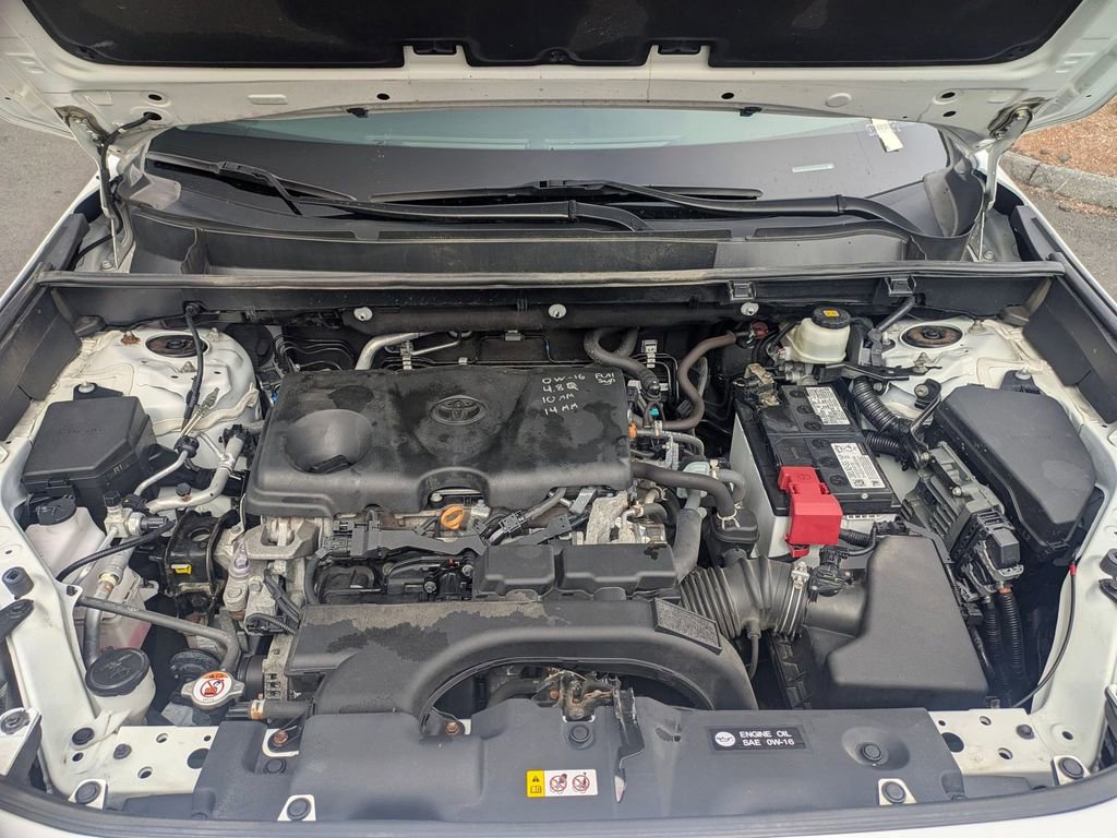 Used 2021 Toyota RAV4 XLE w/ Convenience Package image 41