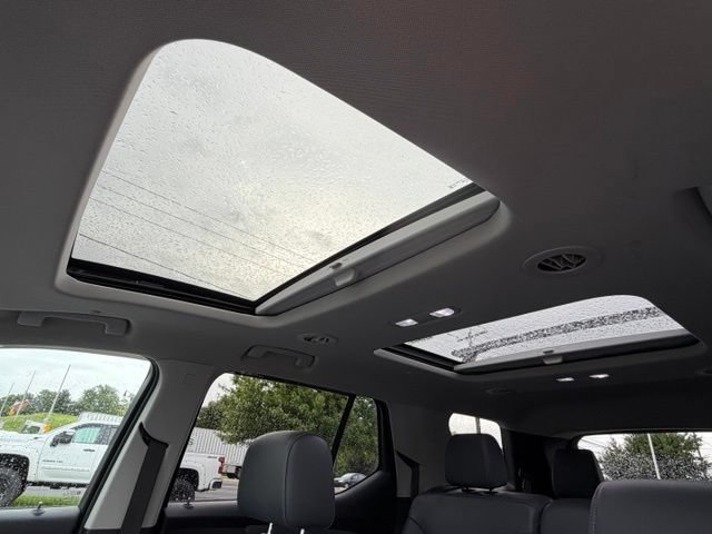 Certified 2019 Chevrolet Traverse LT w/ LT Premium Package AWD/4WD image 9