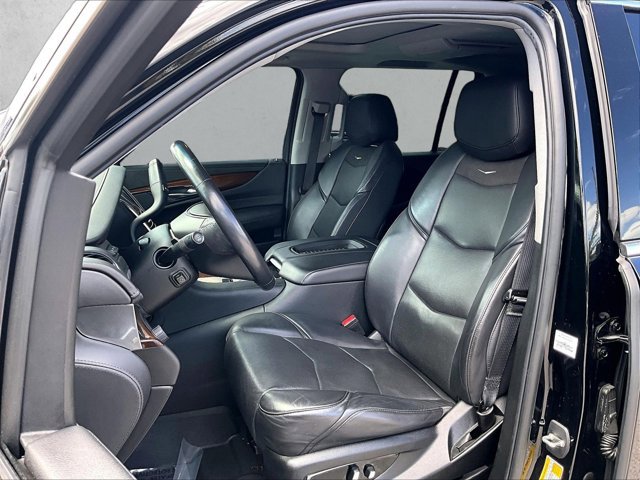 Used 2020 Cadillac Escalade ESV Luxury RWD image 27