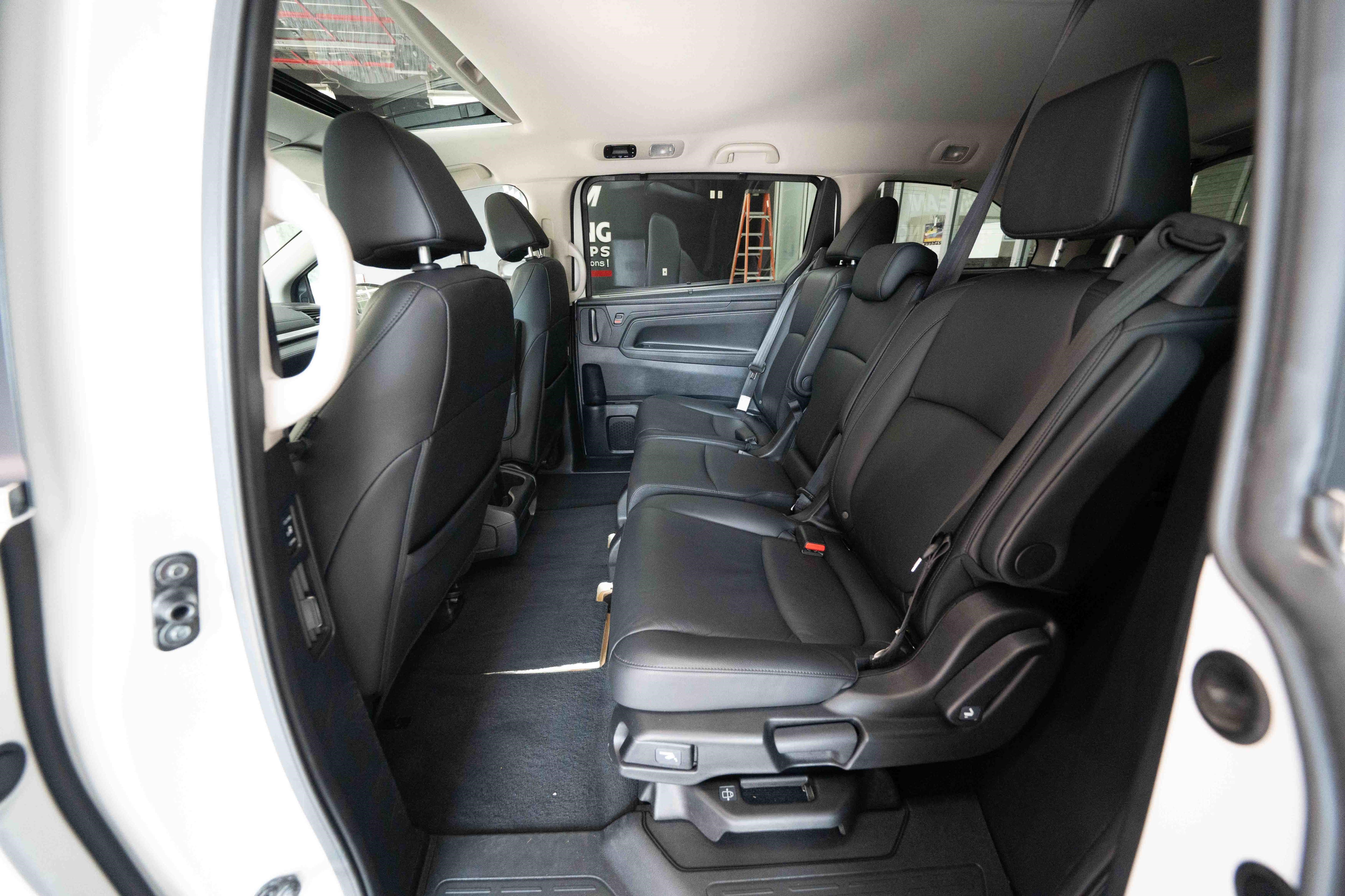 Used 2025 Honda Odyssey EX-L image 23