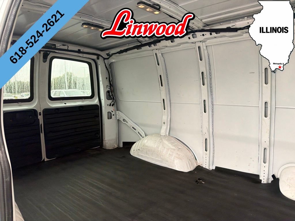 Used 2020 Chevrolet Express 2500 w/ Driver Convenience Package RWD image 12