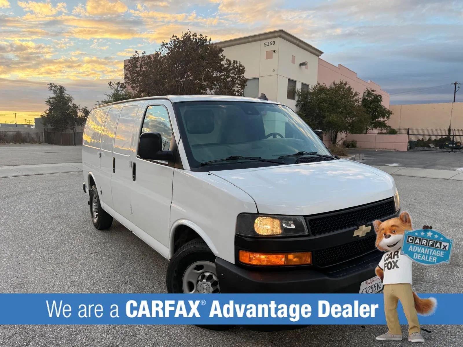 Used 2019 Chevrolet Express 2500 RWD image 3