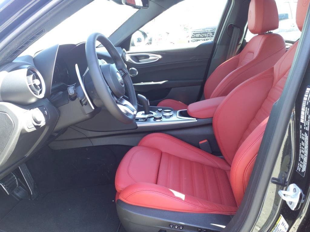 New 2025 Alfa Romeo Giulia RWD image 3