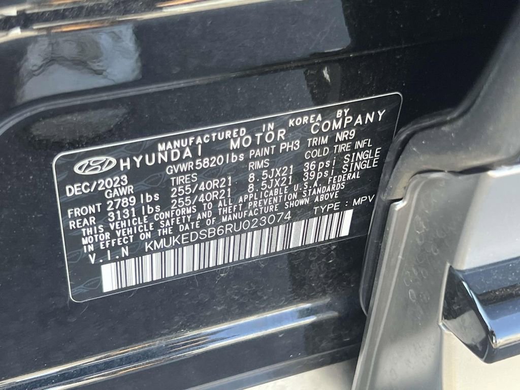 New 2024 Genesis GV60 Performance image 16