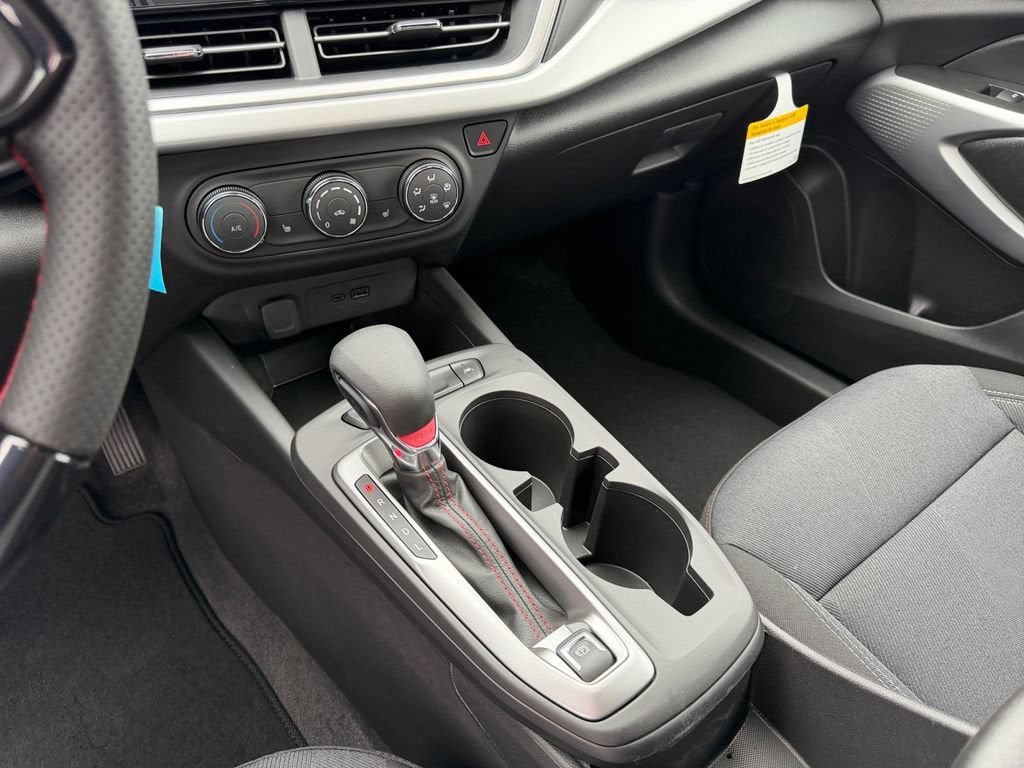New 2026 Chevrolet Trax RS w/ Driver Confidence Package FWD image 32
