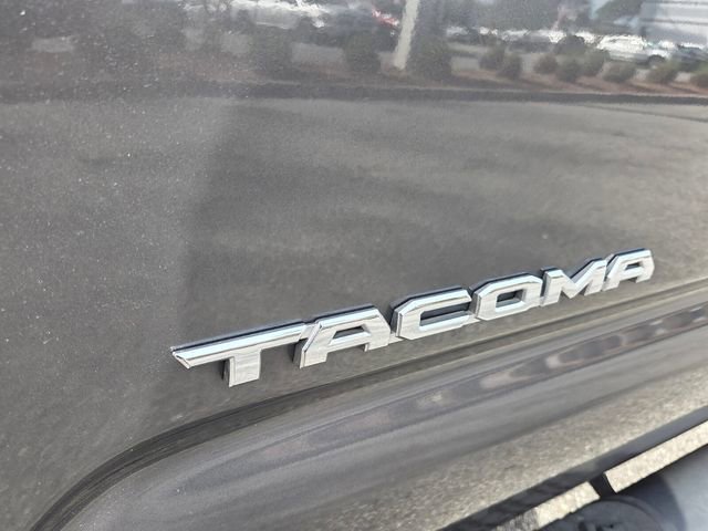Used 2021 Toyota Tacoma SR5 w/ SR5 Appearance Package (SM) image 9