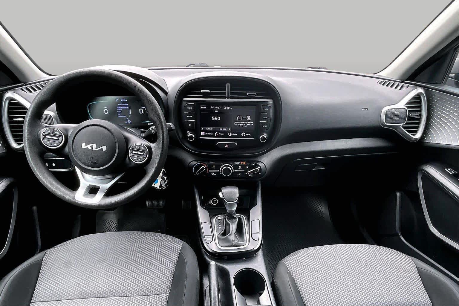Used 2024 Kia Soul LX w/ Option Group 015 FWD image 16