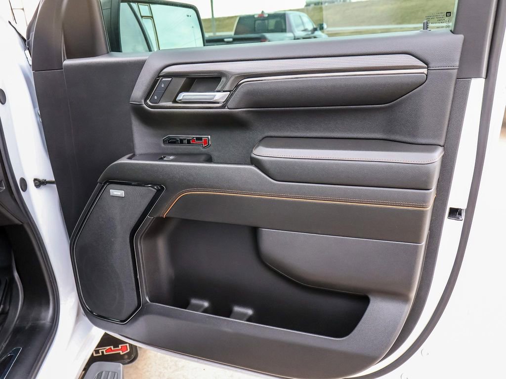 Used 2024 GMC Sierra 1500 AT4 w/ Technology Package image 21