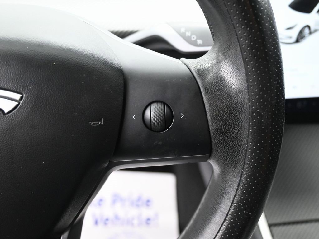 Used 2019 Tesla Model 3 Standard Range Plus image 16