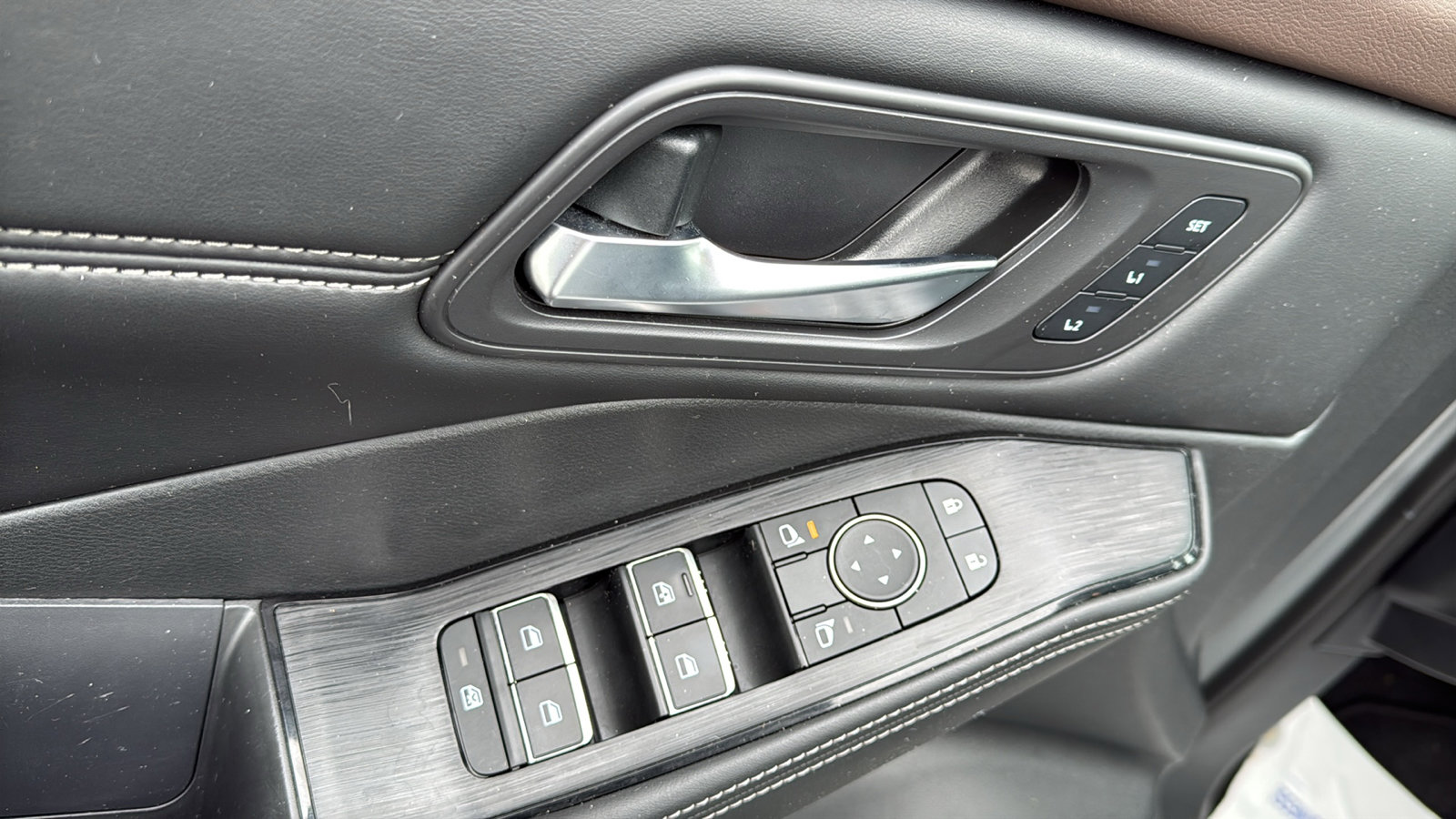 Certified 2022 Nissan Rogue SL w/ SL Premium Package image 7