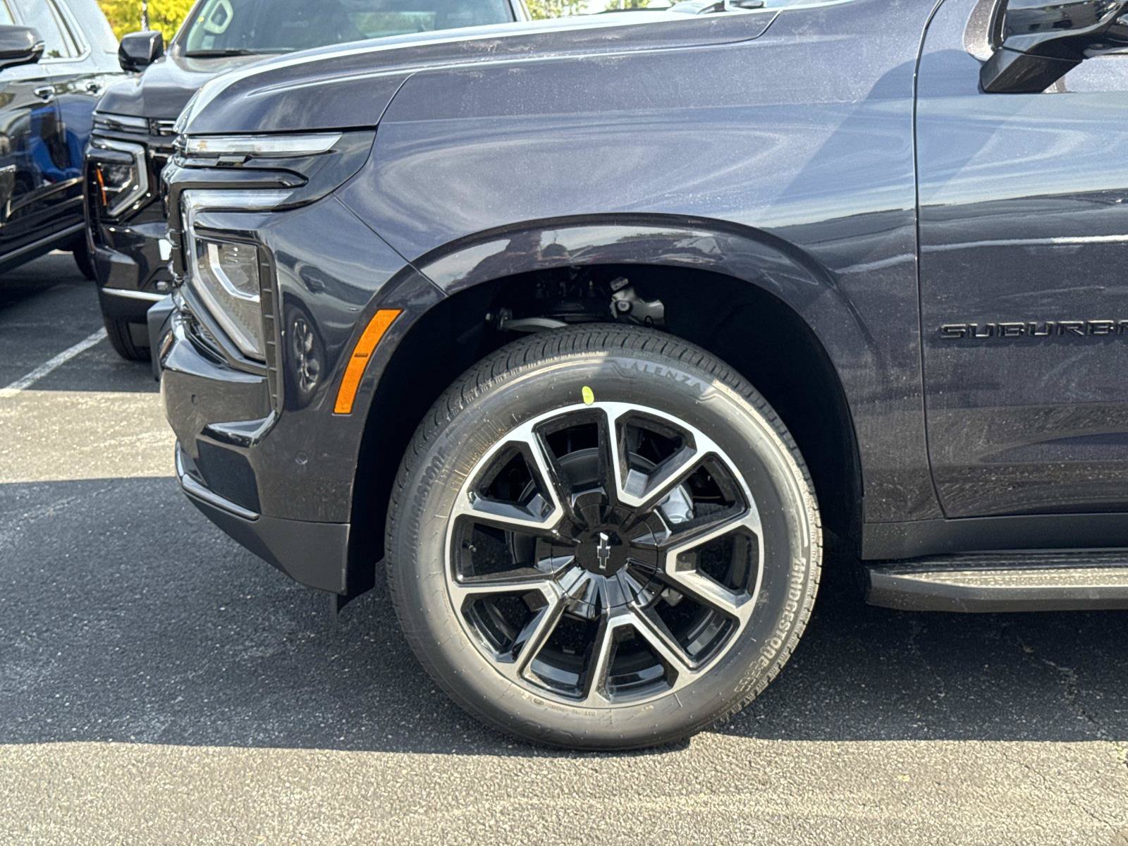 New 2027 Chevrolet Suburban RST w/ Comfort Package AWD/4WD image 8