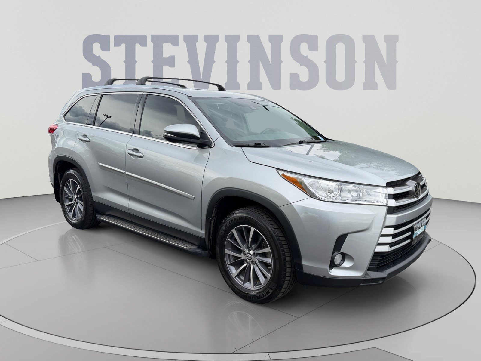 Used 2019 Toyota Highlander XLE AWD/4WD image 7