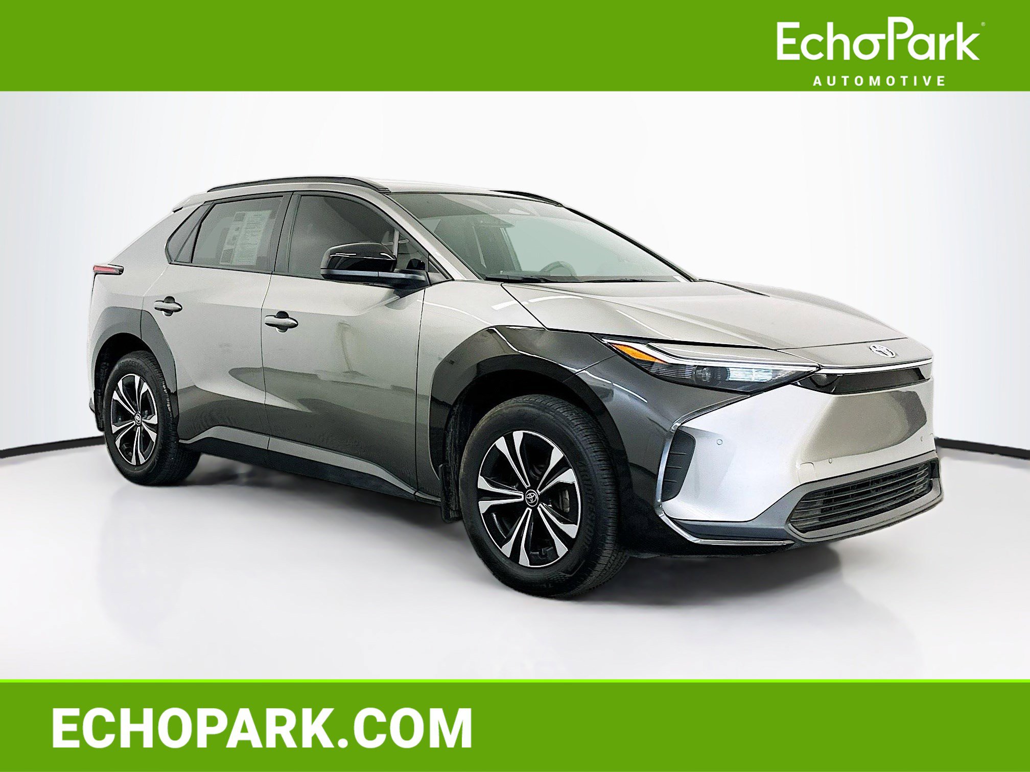 Used 2024 Toyota bZ4X XLE image 1