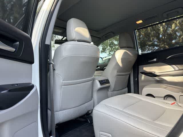 Used 2015 Toyota Highlander Limited Platinum FWD image 16