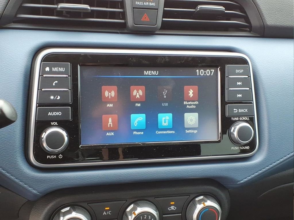 New 2025 Nissan Versa SV w/ Trunk Package FWD image 16
