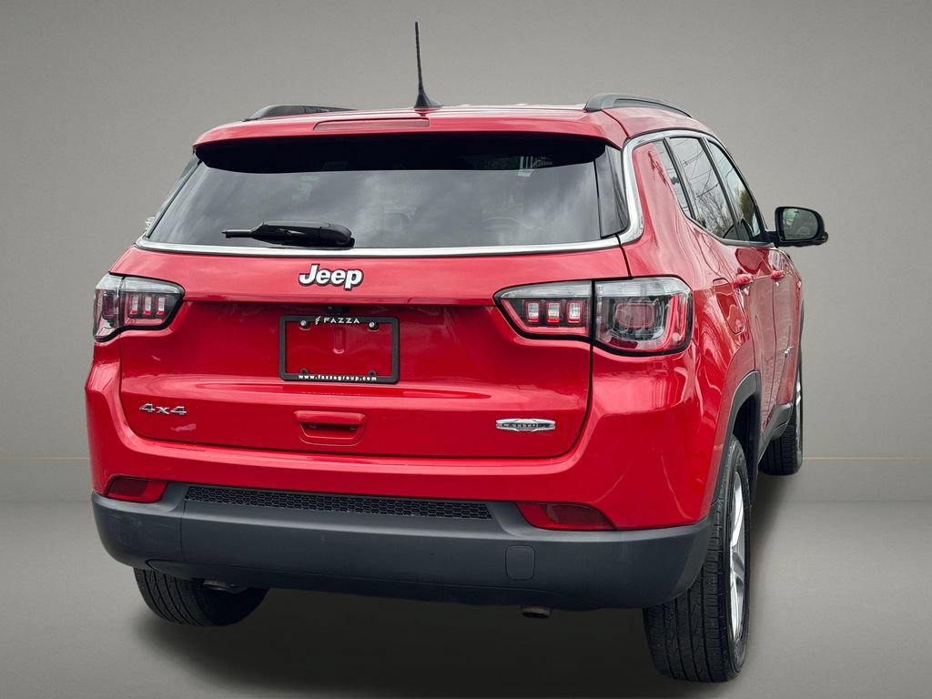 Used 2024 Jeep Compass Latitude AWD/4WD image 5