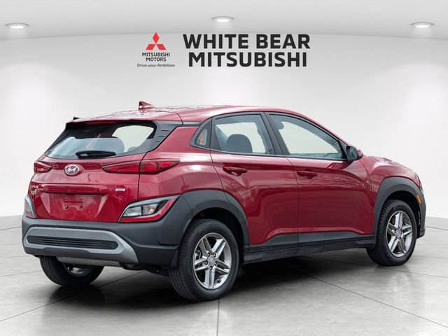 Used 2023 Hyundai Kona SE AWD/4WD image 3