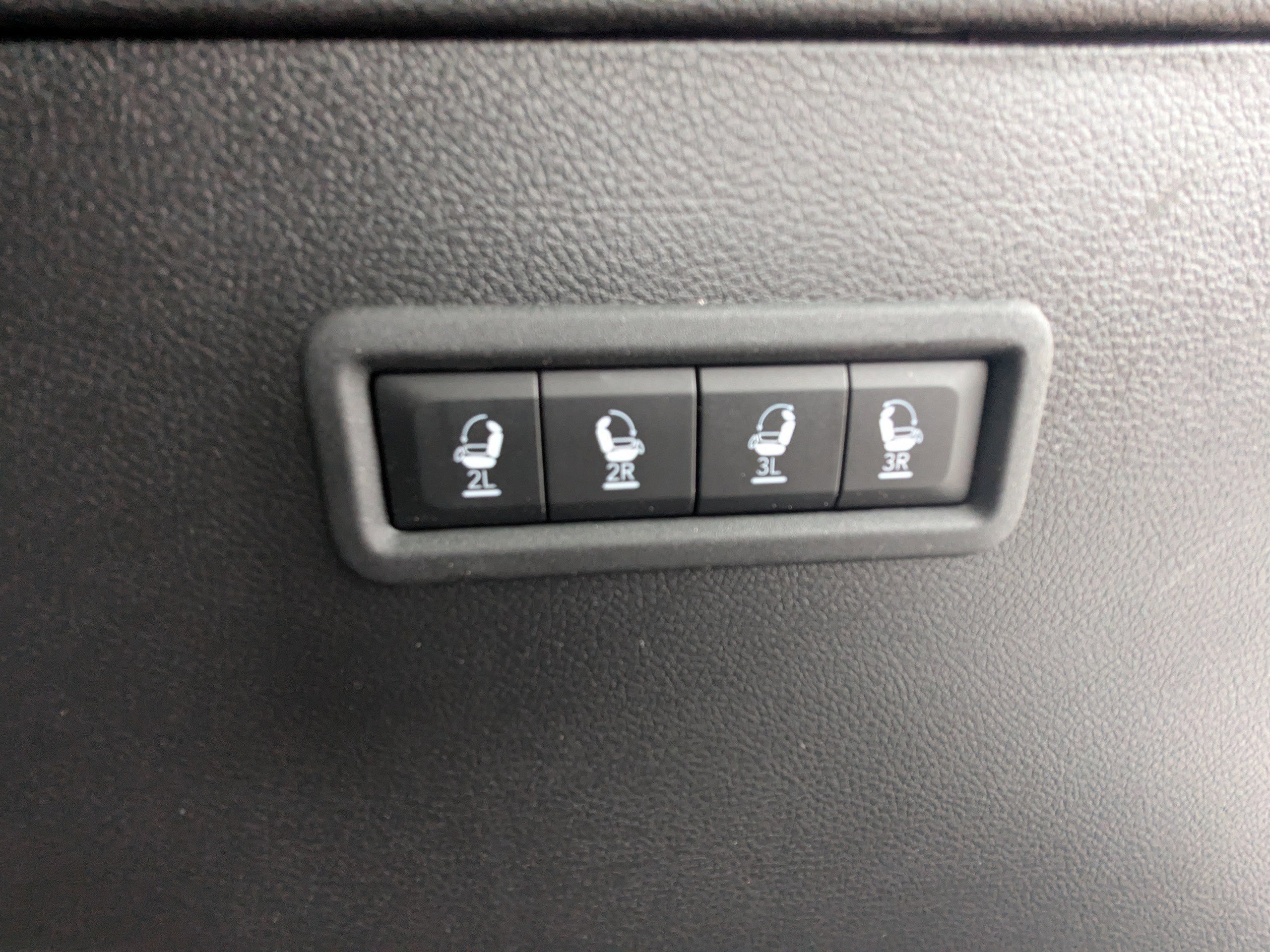 Used 2024 Jeep Wagoneer Series II w/ Convenience Group I image 17