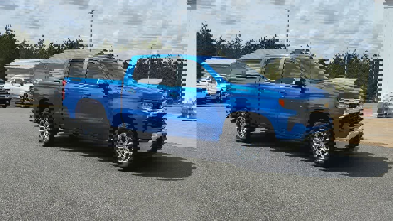 New 2026 Chevrolet Silverado 1500 LT image 2