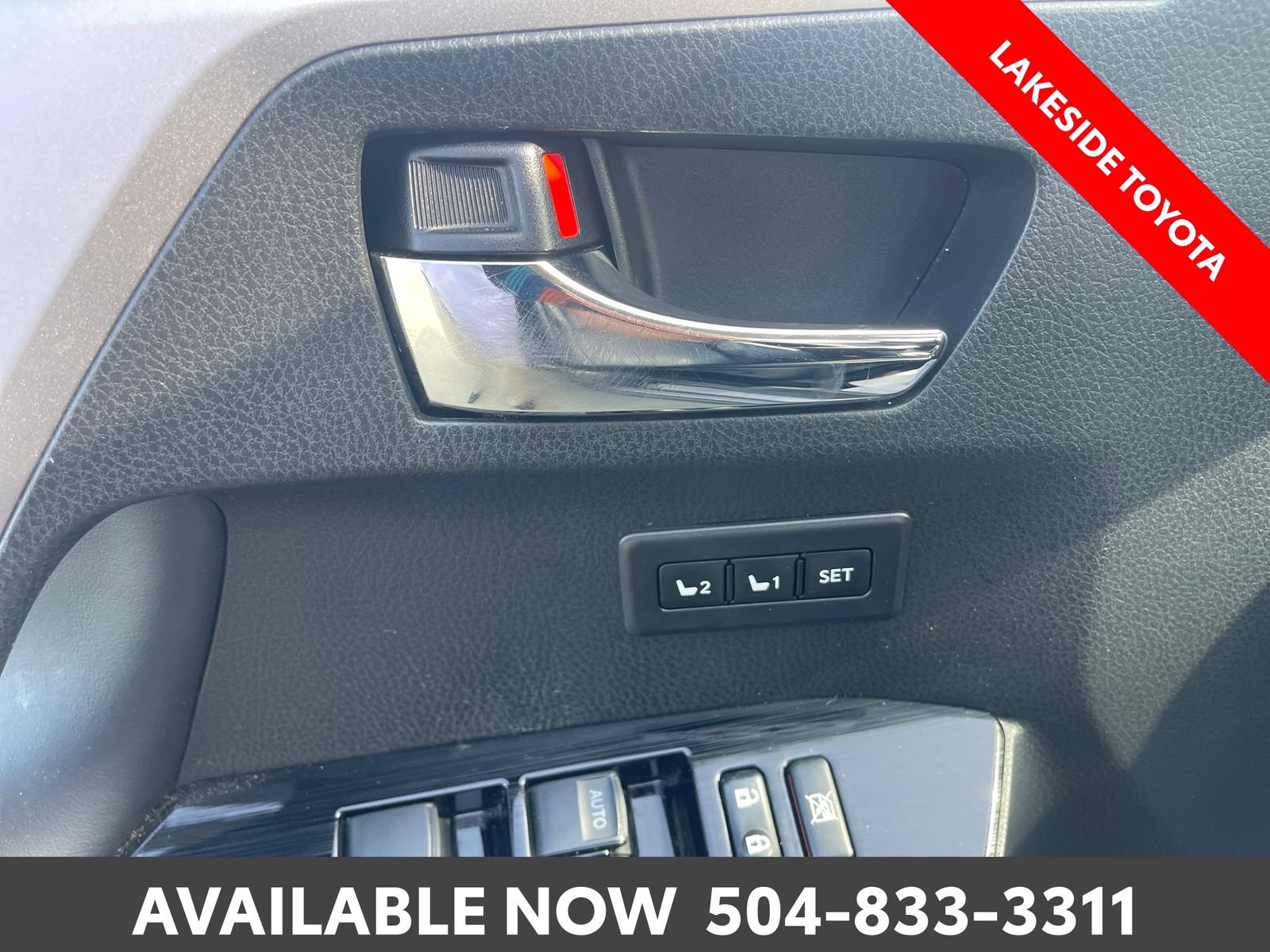 Certified 2018 Toyota RAV4 Limited FWD image 27