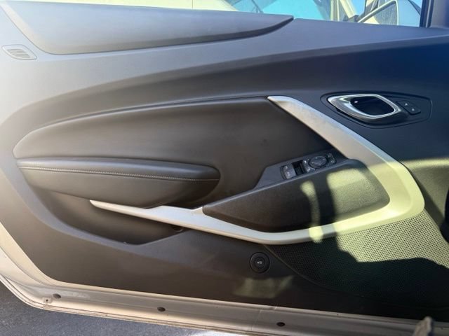 Used 2017 Chevrolet Camaro SS RWD image 14