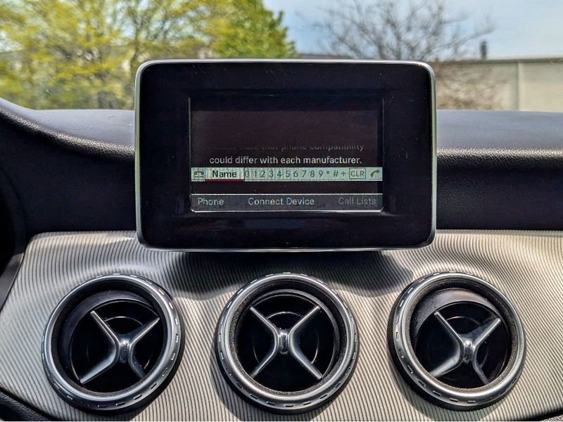 Used 2015 Mercedes-Benz GLA 250 4MATIC image 21